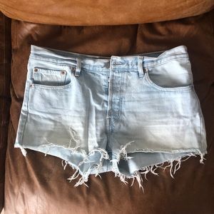 Levi’s 501 shorts L